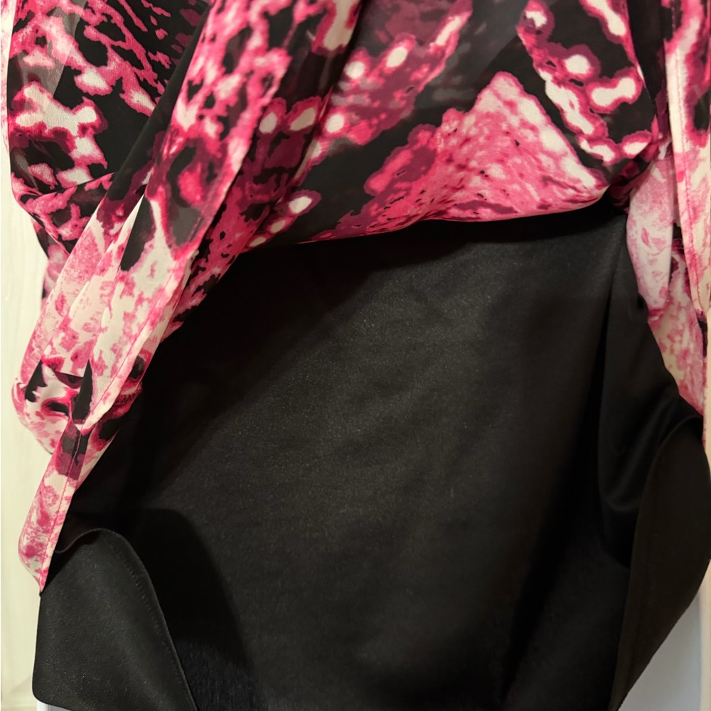 Dana Buchman Pink and Black Patterned Tank Top - Picture 8 of 9